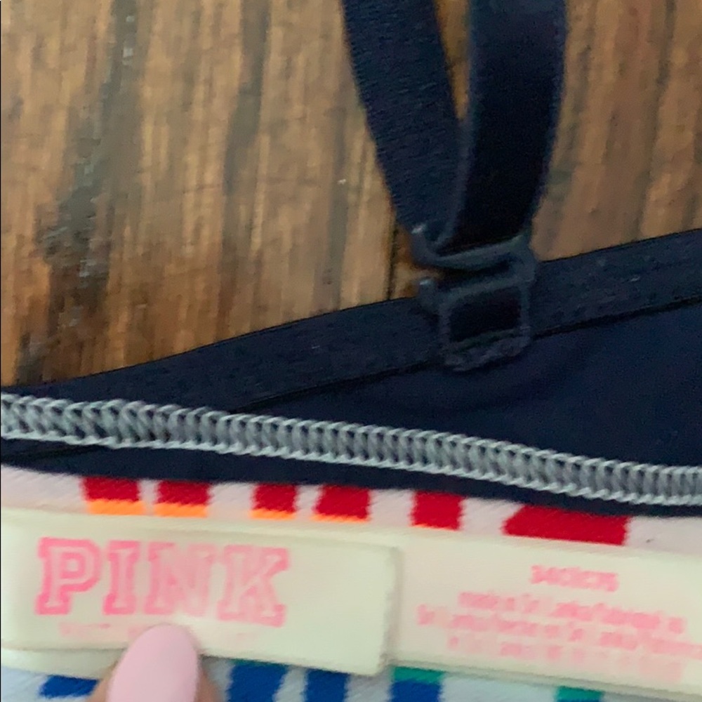Pink bra - Picture 3 of 3